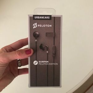 Never been used peloton earphones